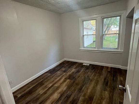 2nd image of 7547 Stephens Rd