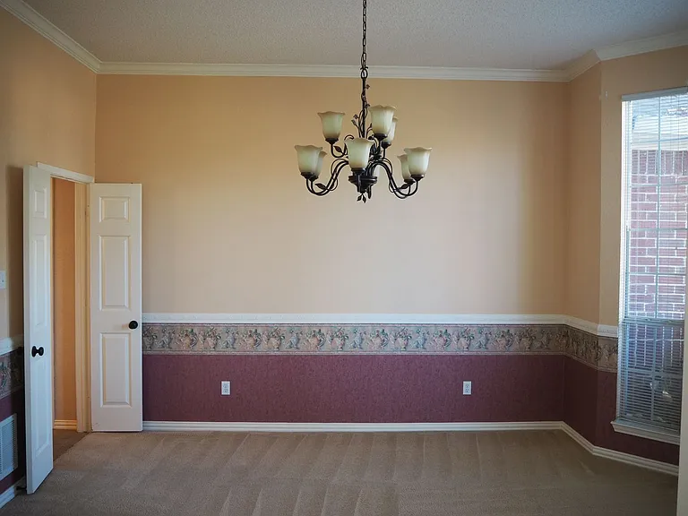2105 Friar Ct — Photo 13