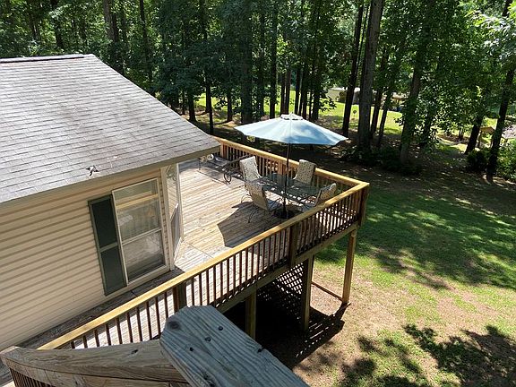 5th image of 115 Hillside Dr