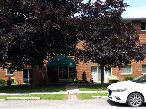 136 Ware St #203, Peterborough, ON K9J 2B8
