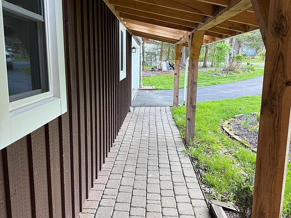 5th image of 3726 New Lancaster Valley Rd