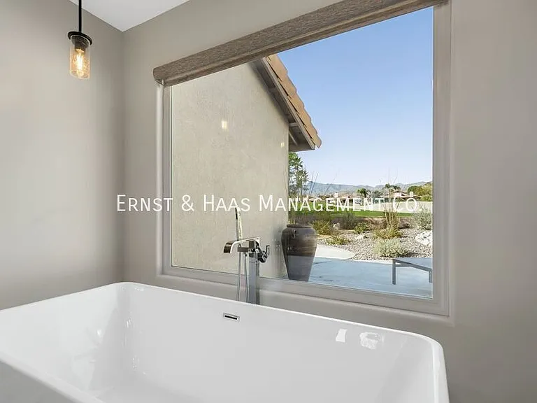 8780 Warwick Dr — Photo 31