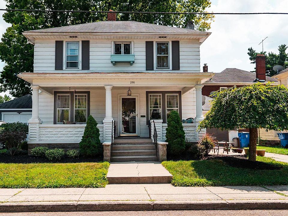 1st image of 250 Chestnut St