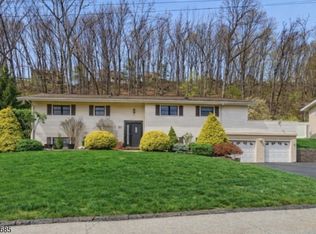 15 Sunnyhill Rd, Rockaway Twp., NJ 07801
