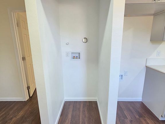 3rd image of 44113 4th St E