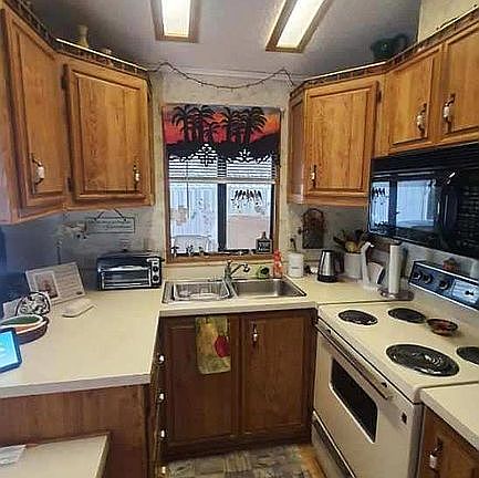 4th image of 8700 E University Dr #1204
