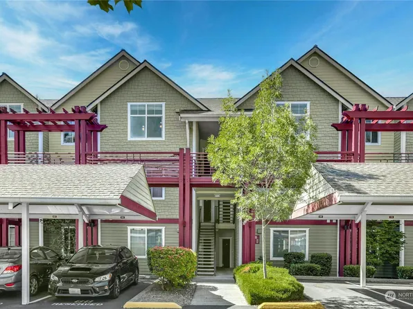13000 Admiralty Way #B303, Everett, WA 98204