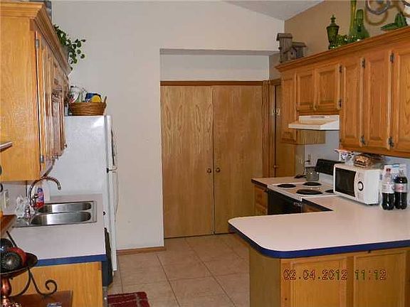 2nd image of 13001 Cloverleaf Ln