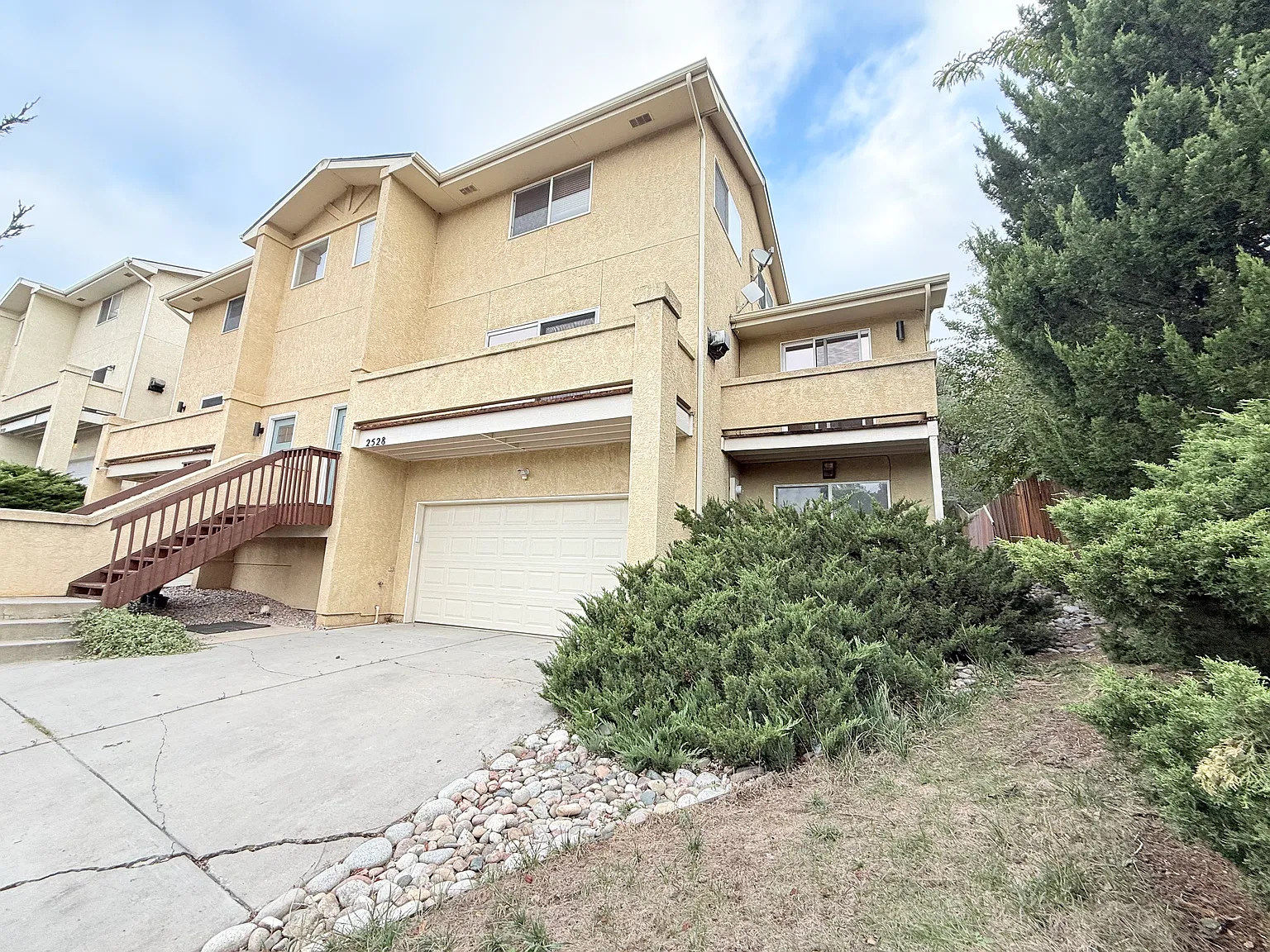 3 bed, 1.5 bath, 1522 sqft, $2,250 — Photo 2