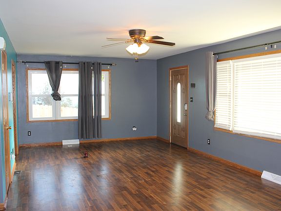 4th image of 901 N Clay Ave
