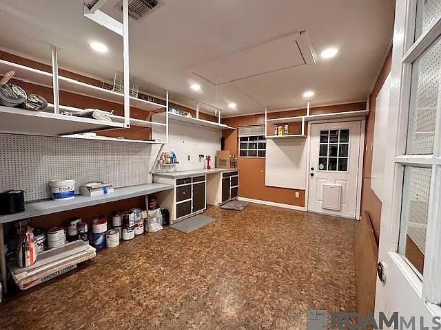 5840 Parkforest Dr — Photo 14