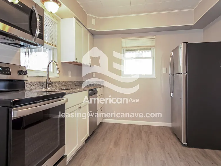 516892_004_wm_-_kitchen_13323248.jpg
