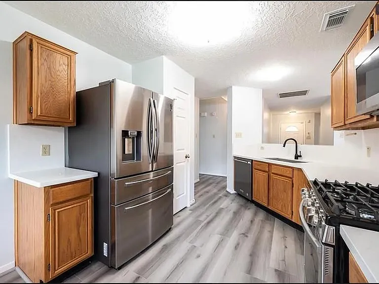 4317 Plover Dr — Photo 8
