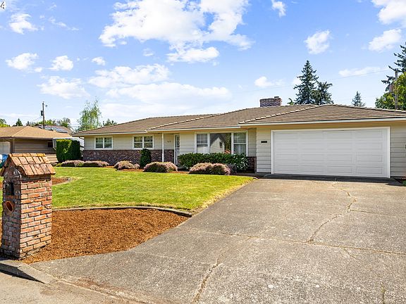 3rd image of 2919 NE 44th St