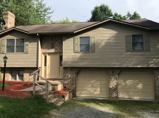 121 Schultz Dr, Aliquippa, PA