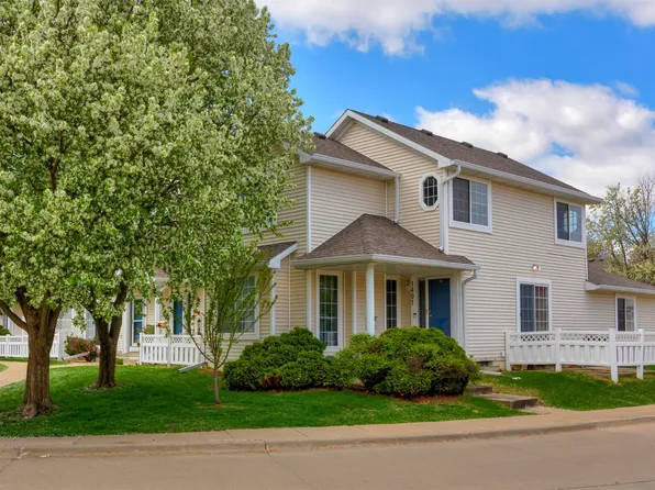 4425 Mills Civic Pkwy Unit 1401, West Des Moines, IA 50265