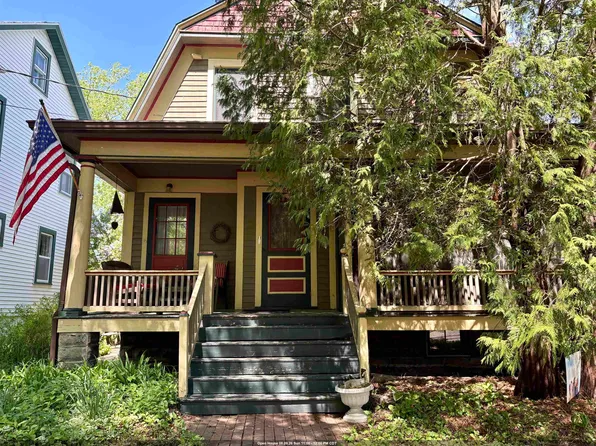 878 Hubbard St, Green Bay, WI 54303