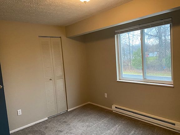4th image of 106 Gluck St APT A