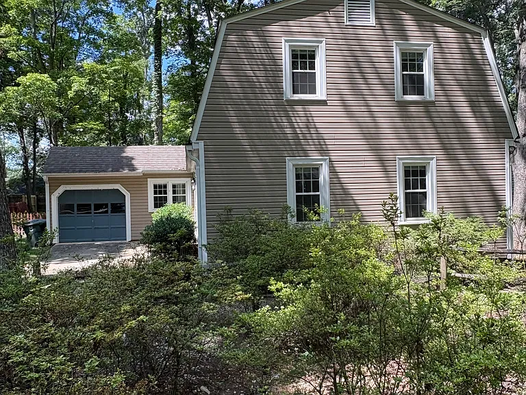 3408 Cotswold Ter — Photo 2