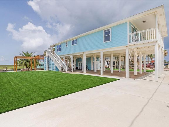 4th image of 708 Dolphin Dr