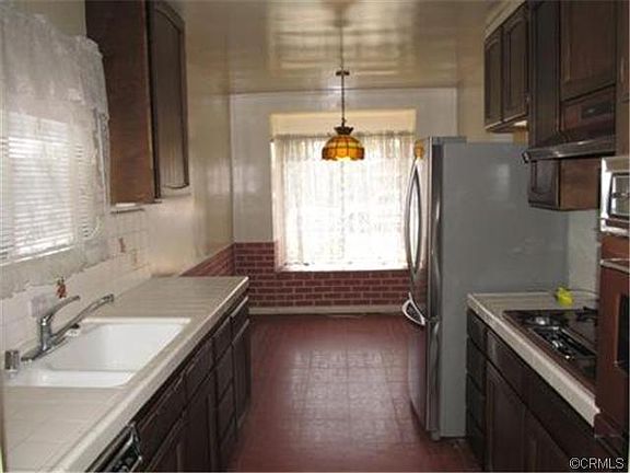 3rd image of 4428 Dawes Ave