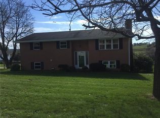 122 Small St, Houston, PA 15342