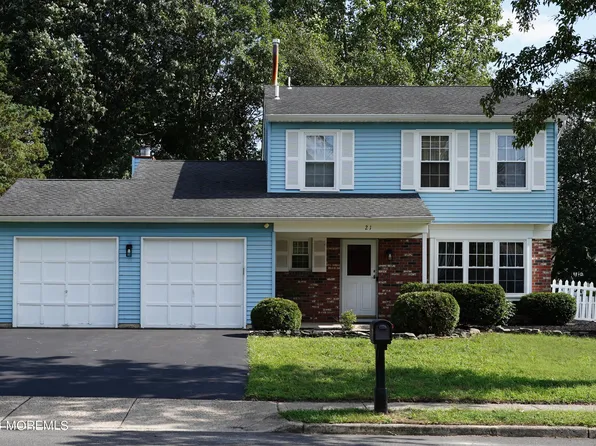 21 Snowdrift Lane, Howell, NJ 07731