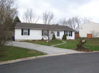 1405 Price Ln, Downingtown, PA 19335