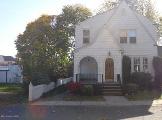 10 Leuder St, Hanover Township, PA 18706