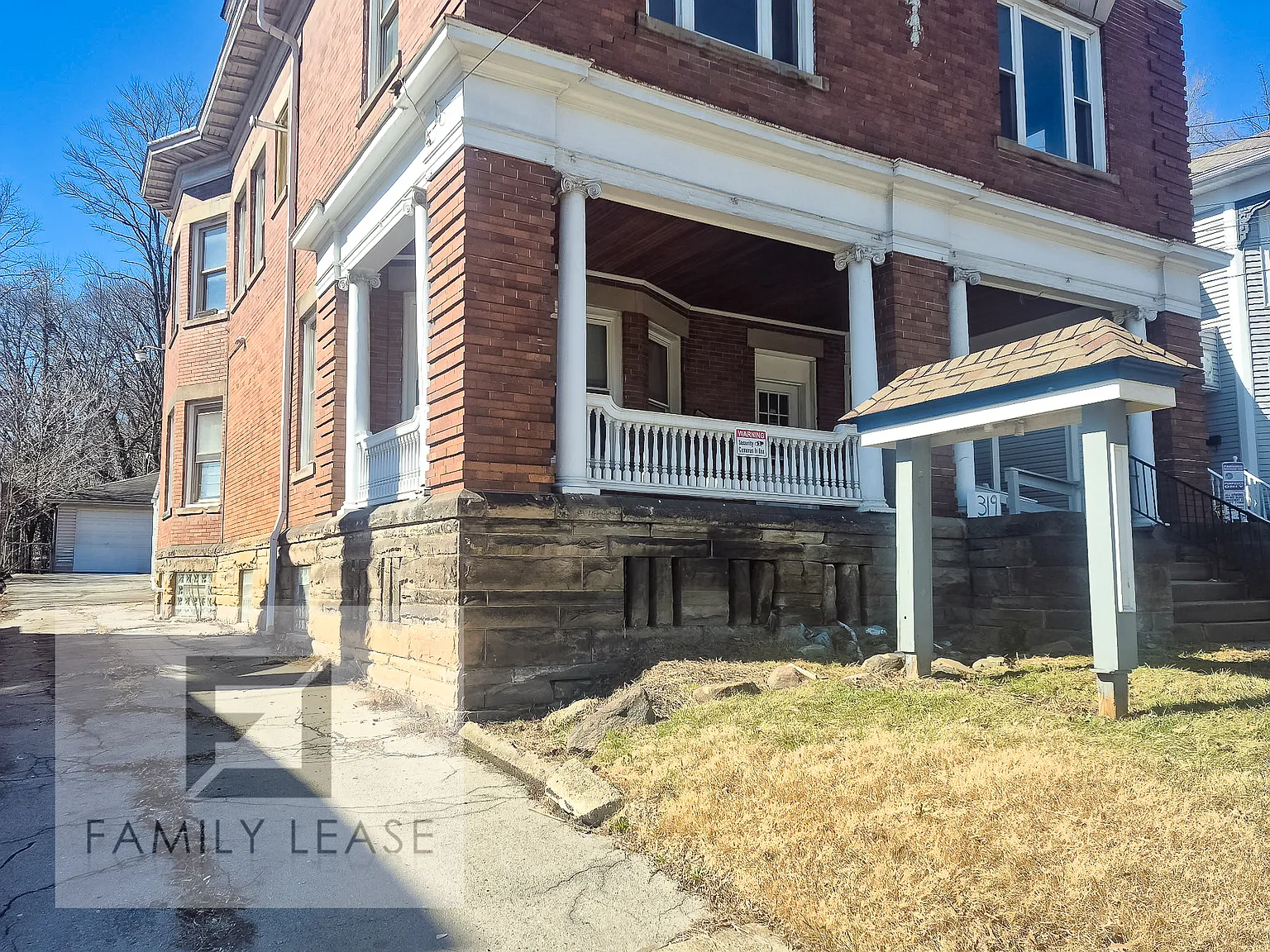 2 bed, 1650 sqft, $1,300 — Photo 1