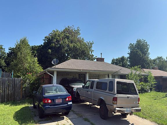 3rd image of 4133 NW 12th St