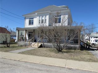 60 Payne St, Springvale, ME 04083