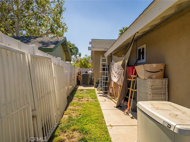 5035 Carlingford Ave — Photo 31