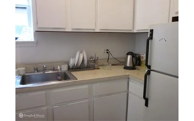 Rented by Douglas Elliman | media 52