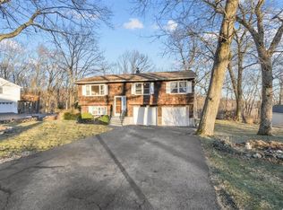 21 Tulip Rd, Mahopac, NY 10541