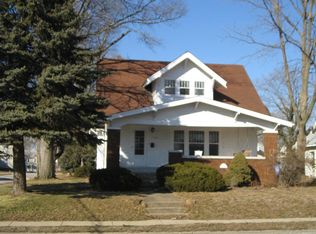 1103 Madison Ave, Charleston, IL 61920