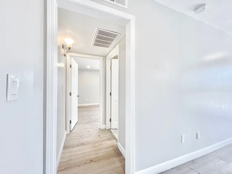 7437 Haskell Avenue — Photo 11