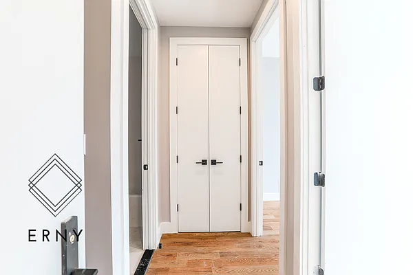 Rented by ERNY LLC | media 22