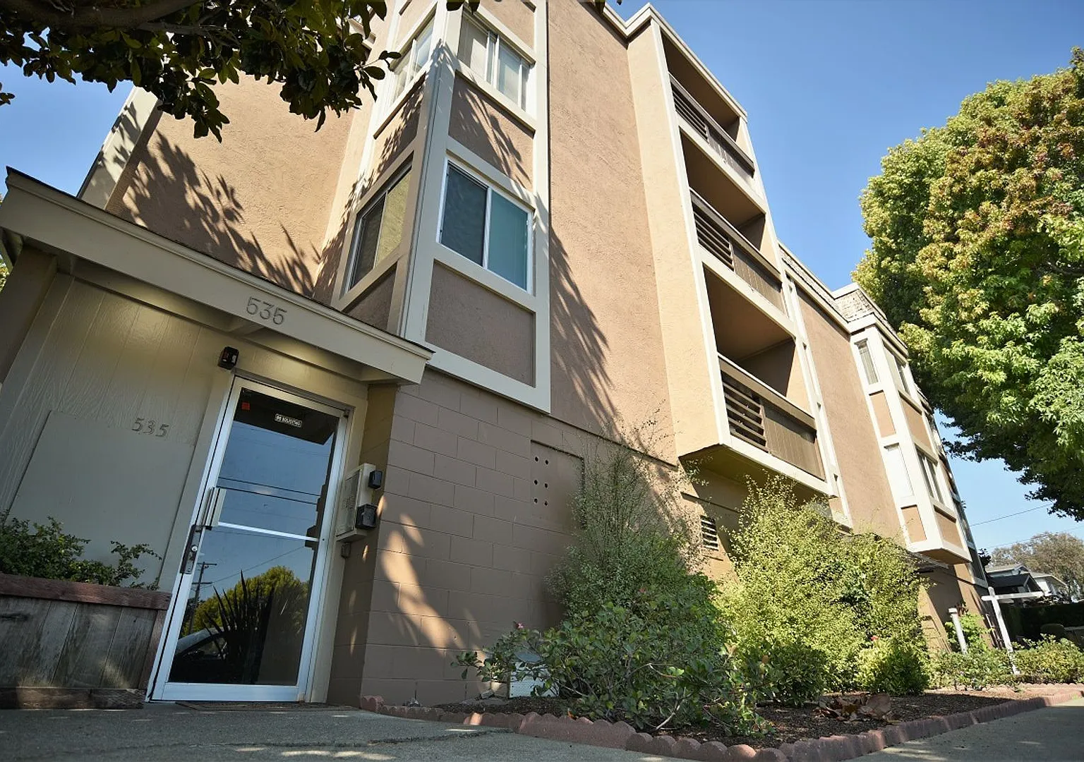 7p001 - 535 Liberty St. — Photo 1