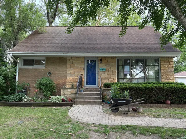 2619 Alexander St, Homewood, IL 60430