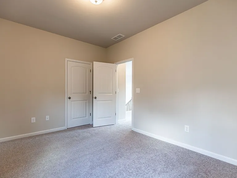 185 Cherokee Reserve Cir — Photo 24