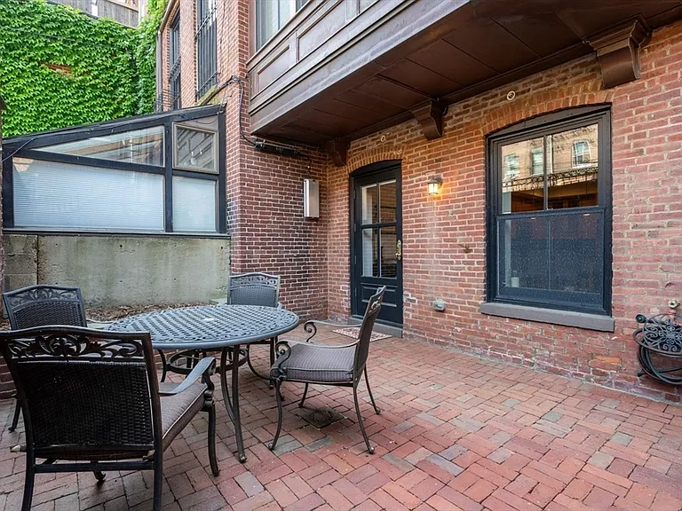 349 Marlborough St #1 — Photo 5