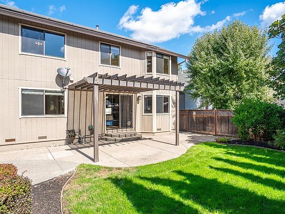 4th image of 1359 Middlebrook Way