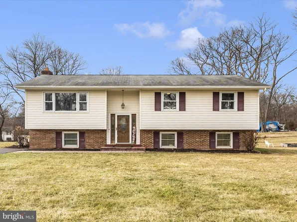 4328 Dover Dr, Frederick, MD 21703