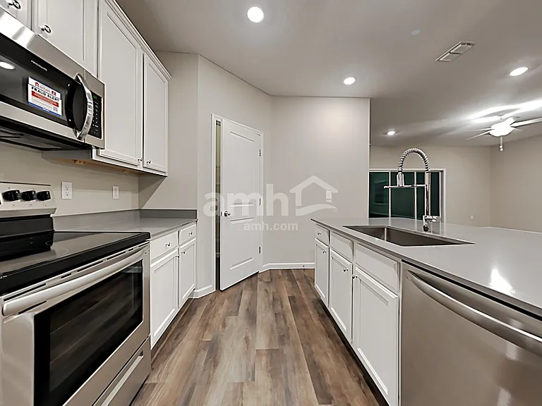 194 Hemlock Point — Photo 4