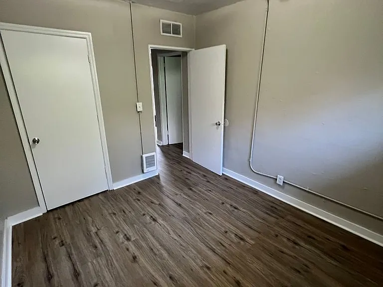 4113 Dorris Street — Photo 5