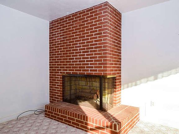 78 Beagle Trail Troutville VA-small-003-