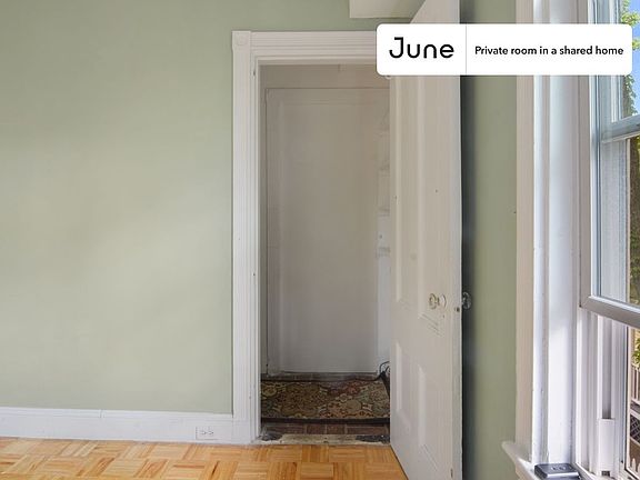 3rd image of 19 Putnam Ave #D