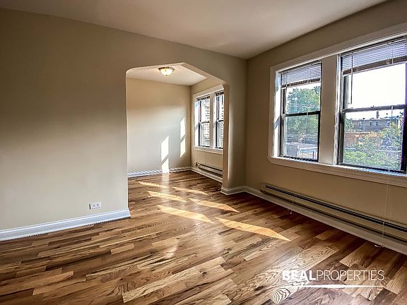 4th image of 4737 N Hermitage Ave APT 208