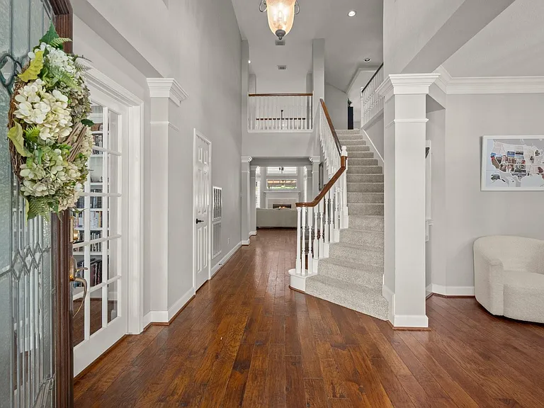 4218 Leaflock Ln — Photo 3